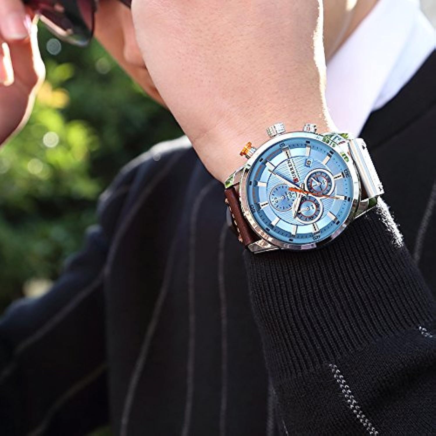 Montre pour Homme Curren 8291 Marron Fond Bleu Ciel